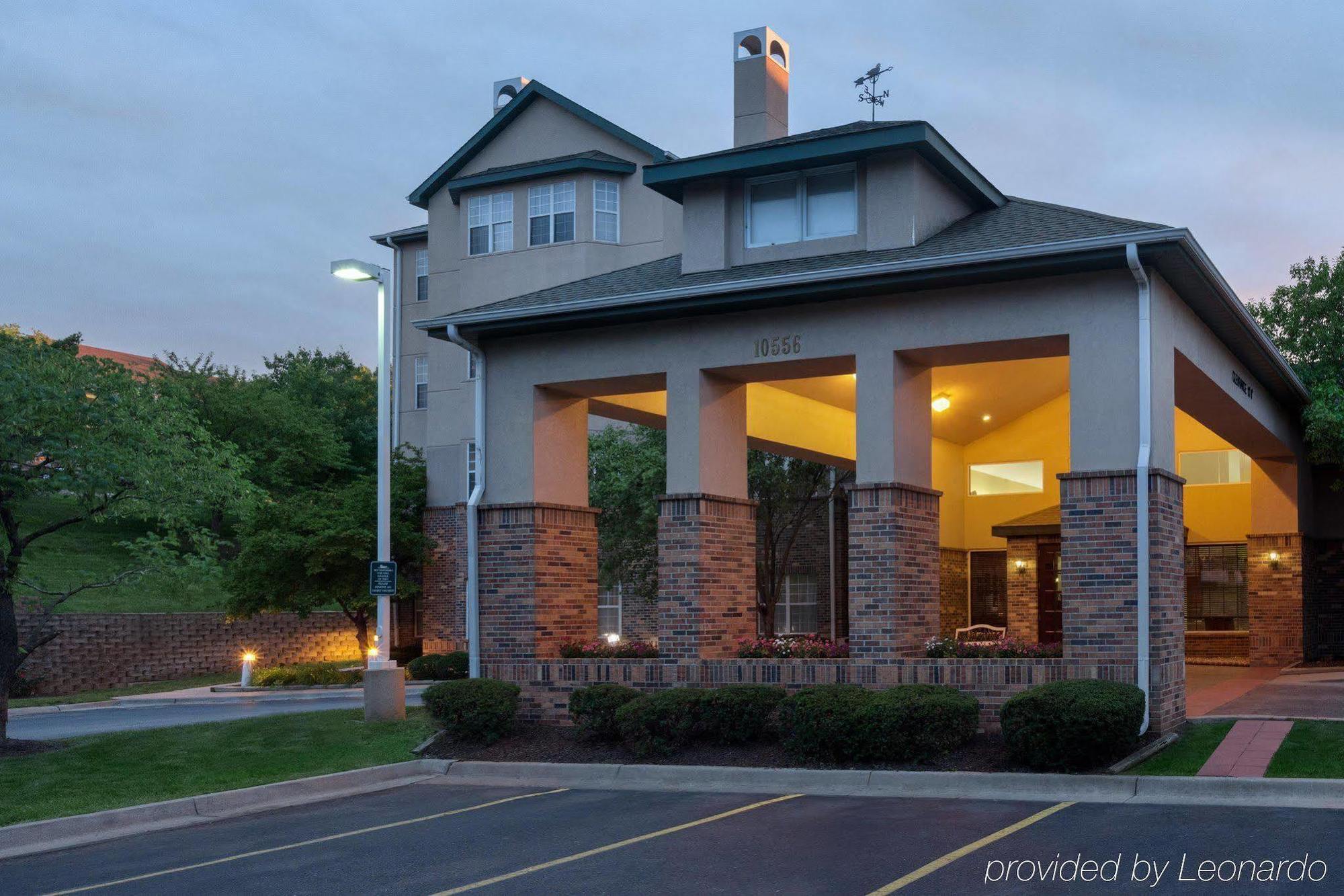 Homewood Suites By Hilton Kansas City/Overland Park Exterior photo