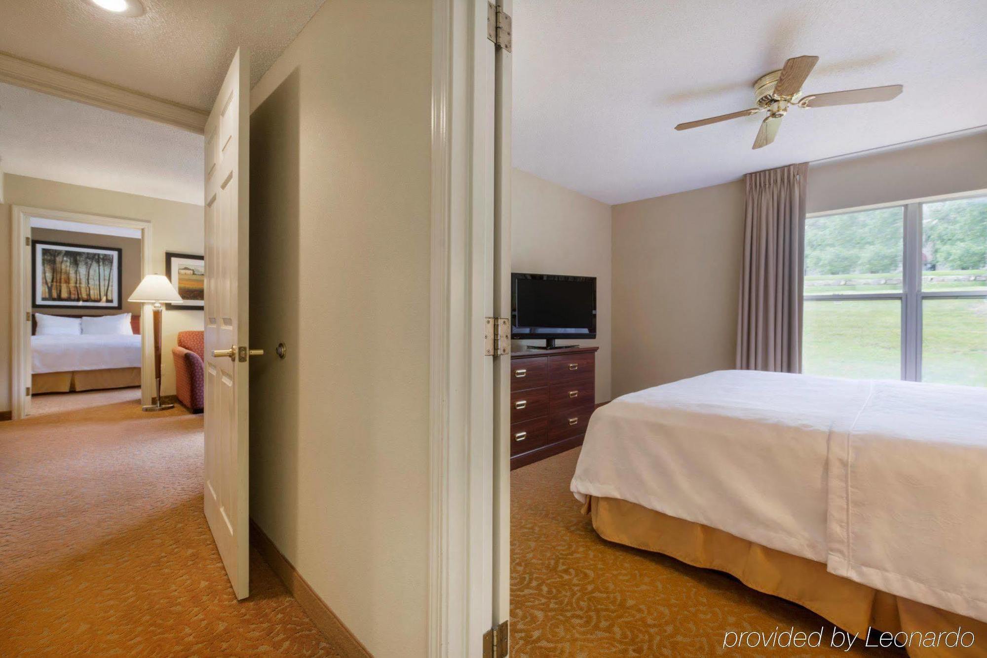 Homewood Suites By Hilton Kansas City/Overland Park Exterior photo